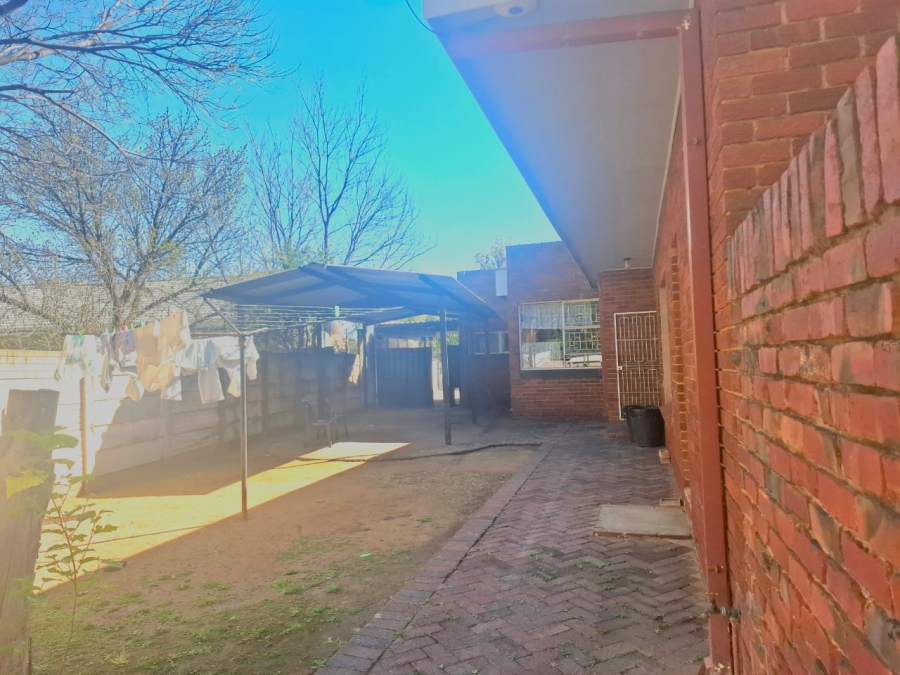 10 Bedroom Property for Sale in Universitas Free State